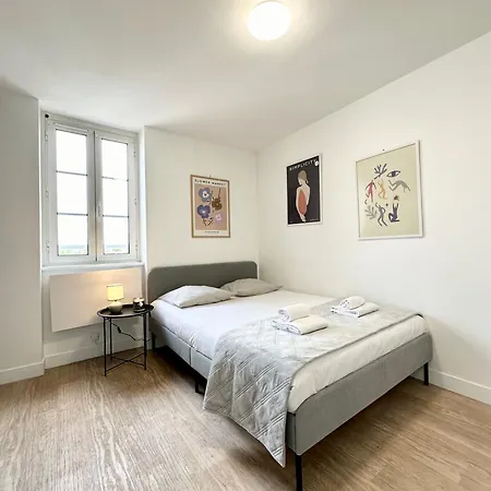 La Croix Blanche - Proche Hopital - Parking Appartement