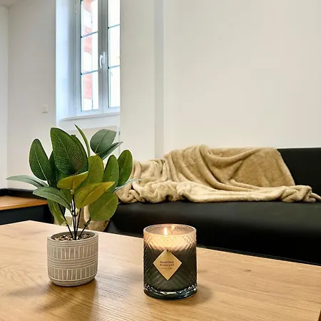 La Croix Blanche - Proche Hopital - Parking Mont-de-Marsan